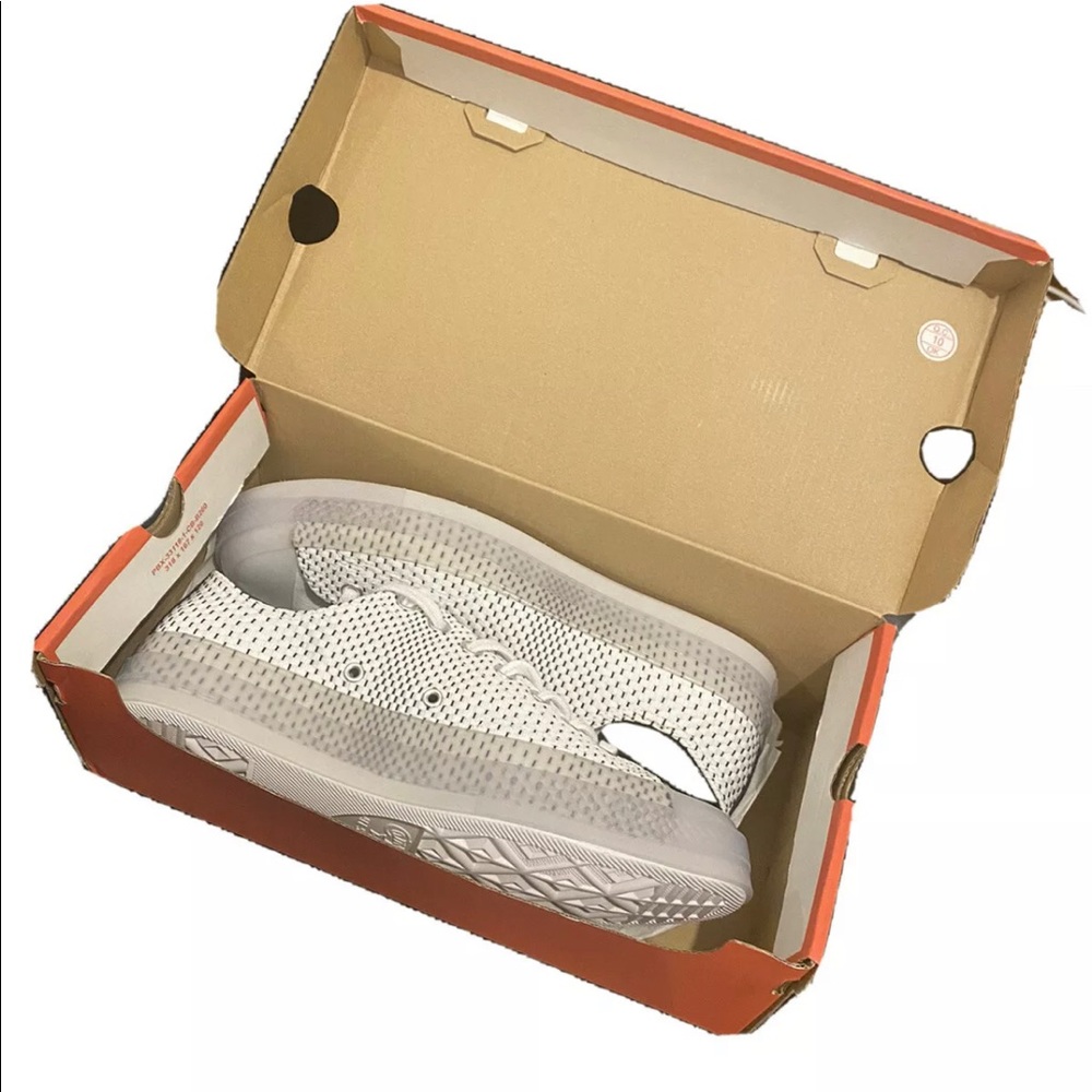 Converse Chuck 70 OX White/Black Perforated Clear